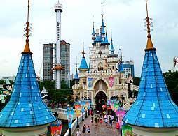 Lotte World Theme Park 