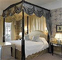 Cape Town - The elegant Mount Nelson Hotel 