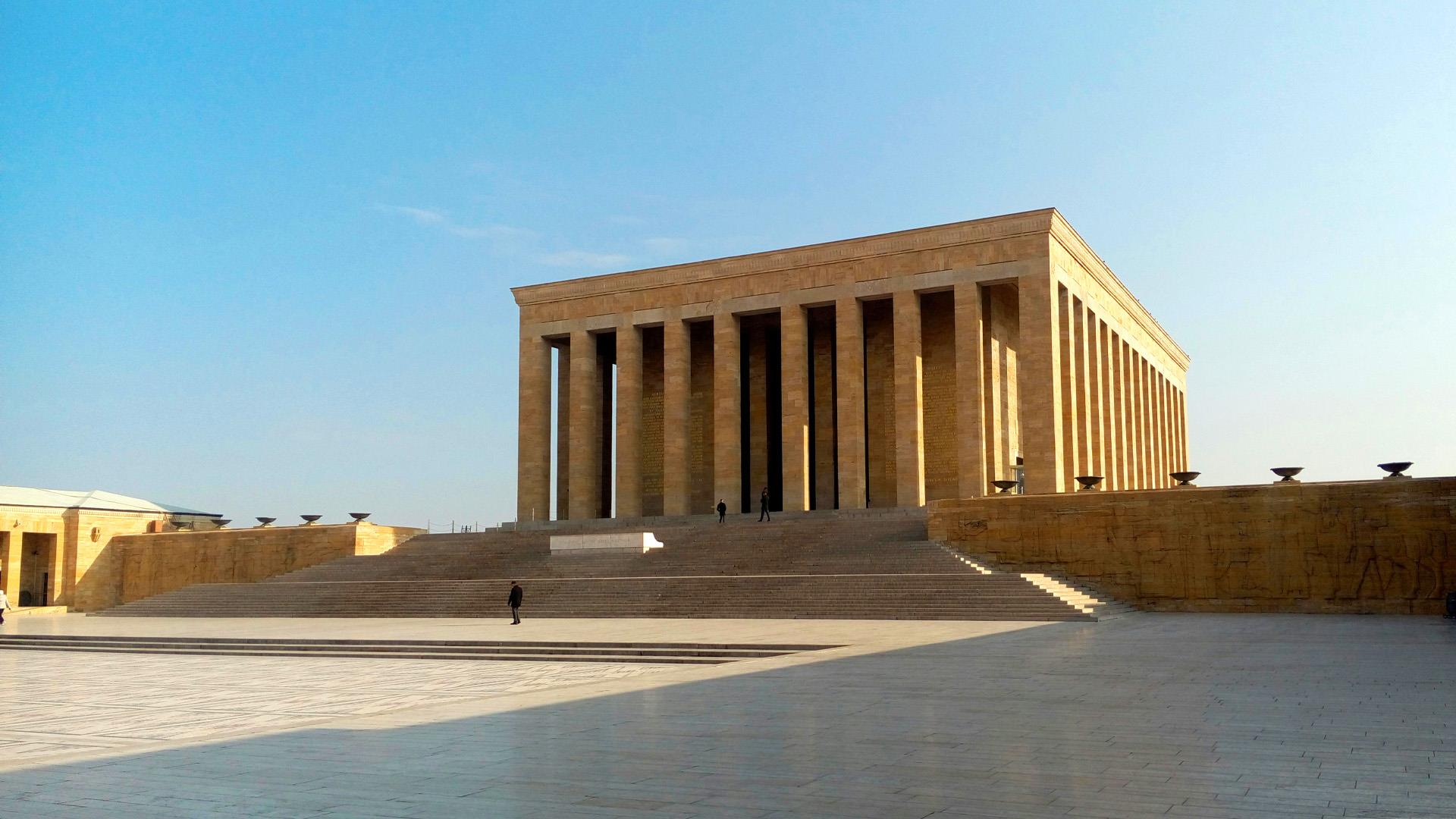 Escorted tour holidays in Europe